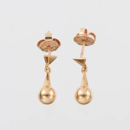 Örhängen paret,ANA Helsingborg,höjd ca 16 mm,18k. Vikt: 1,5 g