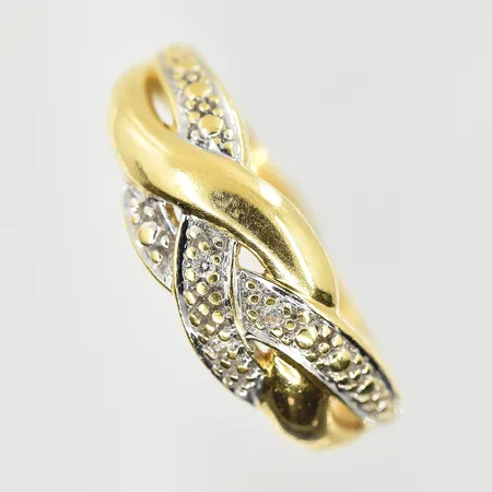 Ring med vita stenar, stl 17, bredd 2-7 mm, gulguld/vitguld, 18K. Vikt: 2,4 g