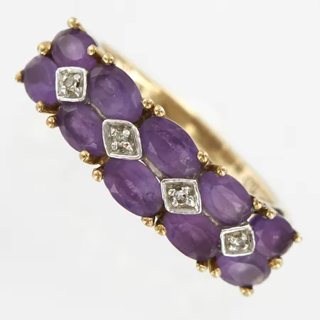 Ring med stenar, stl17, bredd: 2-7mm, 9K  Vikt: 3,3 g