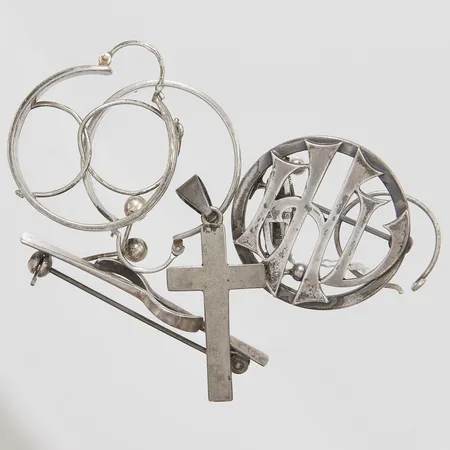 Diverse silver, defekta, slitage, 830-925/1000 silver Vikt: 19,1 g