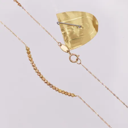 Collier, Ankar, kulor, längd 43,5cm, bredd 0,5-2mm, plombering Guldfynd, knut på länk, 18K Vikt: 1,4 g