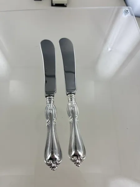 2 Smörkniv Olga, längd 17 cm, GAB silver 830/1000 Vikt: 99,3 g