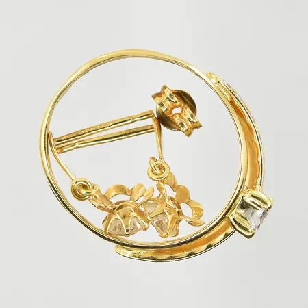 Diverse defekt guld med stenar, 18K. Vikt: 2,4 g