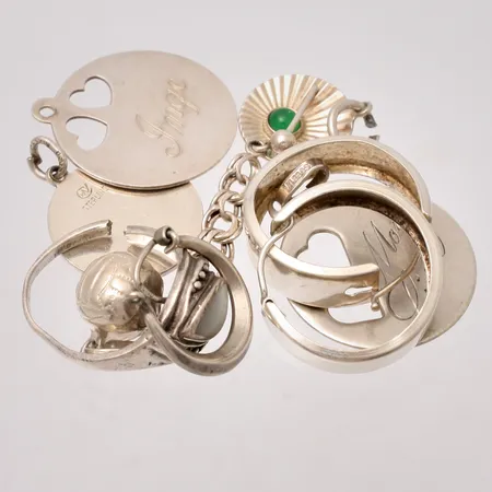 Diverse defekt silver, 830-925/1000, vikt 17,24g.