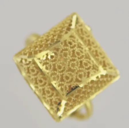 Ring justerbar, bredd 7 mm, 21K Vikt: 2,4 g