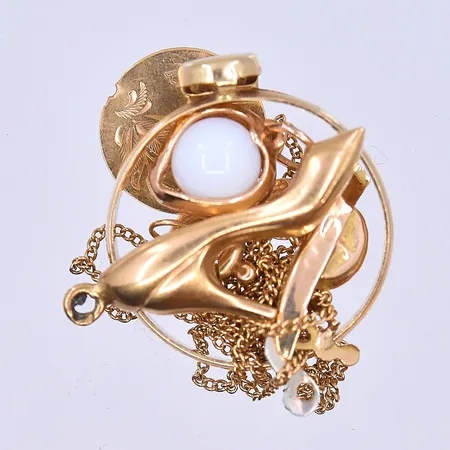 Diverse defekt guld, 18K. Vikt: 4,4 g