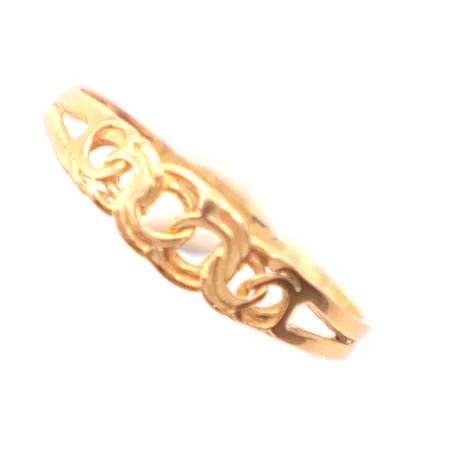 Ring Bismarck, Ø16¾, Guldfynd, något ojämn, 18K Vikt: 0,9 g