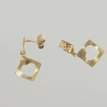 Ett par örhängen, längd 2 cm, 18K Vikt: 1,4 g