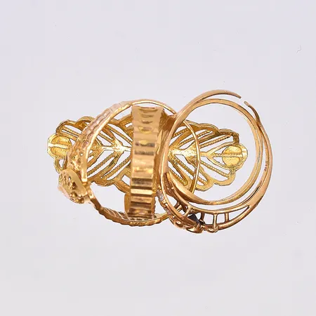 Diverse guld, 21K. Vikt: 12,3 g