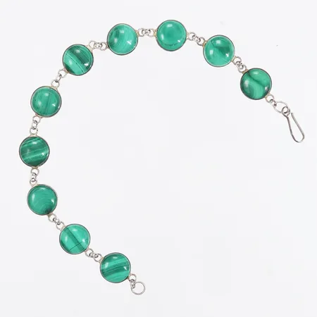 Armband med Malakit Ø10mm, längd ca 20cm, Silver 925/1000. Vikt: 10,4 g