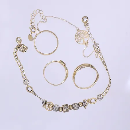 Diverse guld defekt, 14K  Vikt: 17 g