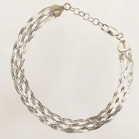 Armband flätat, längd 18-20cm, bredd 6mm, 925/1000 silver Vikt: 4,9 g