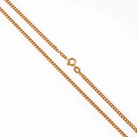 Kedja, Pansar i 18K guld. Den är 45 cm lång, 2,5 mm bred och väger 13,1g. Fint skick. Stämplad SCB, 18K & kattfot. Springring.