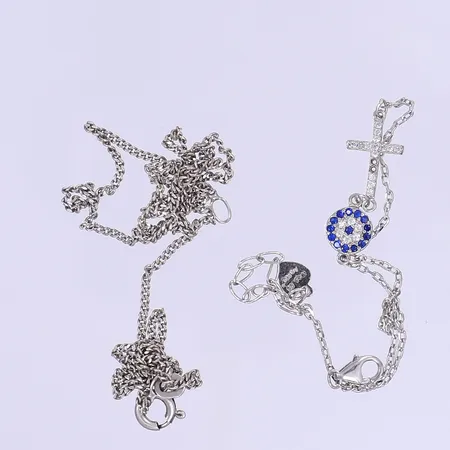 Diverse silver, defekt, 830-925/1000  Vikt: 3,9 g