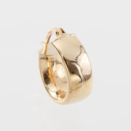 Udda örhänge, Ø ca 14,5mm, bredd 5,7mm, 18k Vikt: 1,8 g