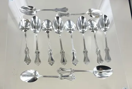 12 skedar Olga, längd 16 cm, GAB silver 830/1000 Vikt: 377,9 g