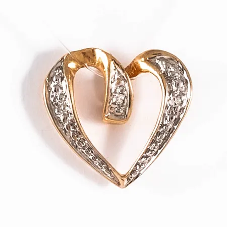 Hänge, Hjärta i 18K guld med 3 x c:a 0,005ct 8/8 slipade diamanter. Det är 13 mm brett, 12 mm långt och väger 0,6g. 