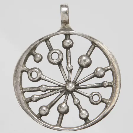 Hänge, längd ca 36mm, bredd 30,5mm, Jorma Laine, Kultateollisuus, Finland, år 1967, 830/1000 silver Vikt: 6,5 g