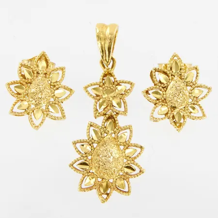 Hänge 30mm, bredd: 13mm, Ett par örhängen, 11x13mm, 18K,  Vikt: 4,6 g