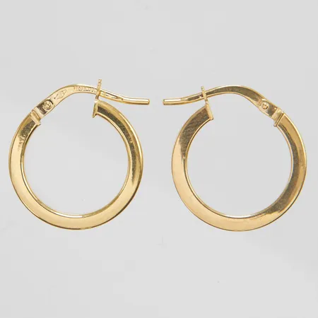 Ett par örhängen creoler, Ø 12,5mm, bredd 2mm, 9K Vikt: 0,9 g