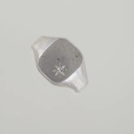 Ring med sten, Ø 20 mm, silver 835/1000 Vikt: 4,7 g