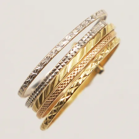 Ring trefärgad, stl ca 17¾, bredd ca 7mm, femdelad, 18K Vikt: 2,2 g