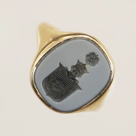 Sigillring, stl 15, bredd 13,3mm, 18K Vikt: 3,8 g