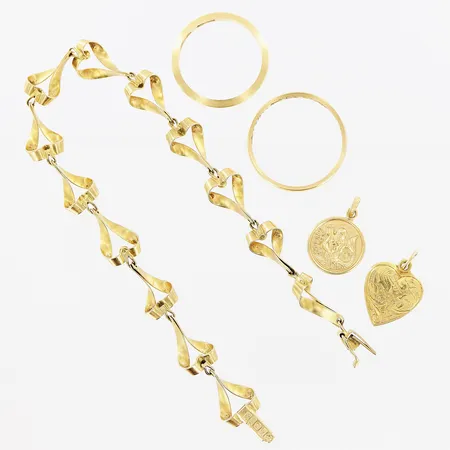 Diverse guld, defekter, gravyrer, 18K Vikt: 14,9 g