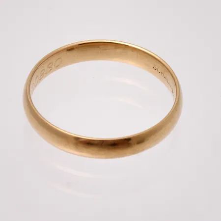 Defekt guld, 18K, vikt 4,3g.