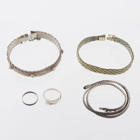 Diverse silversmycken. Vikt: 72 g