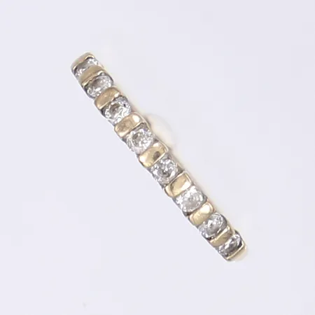 Ring med vita stenar, stl 17, defekt lagningar, 9K Vikt: 1,3 g