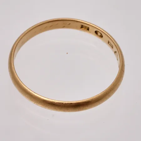 Defekt guld, 18K, vikt 3,26g.