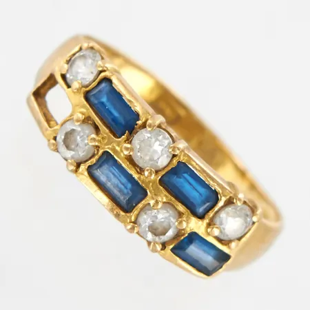 Ring med stenar, stl 17, bredd: 2-7mm, defekt en sten saknas, 22K Vikt: 2,9 g