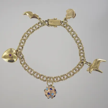 Armband bismark med berlocker, längd 18,5 cm, bredd 5,8 mm, 18K Vikt: 19,7 g