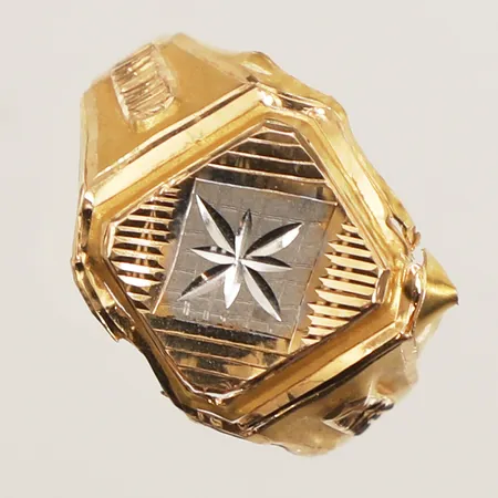 Klackring, defekt, ostämplad, 21K  Vikt: 2 g