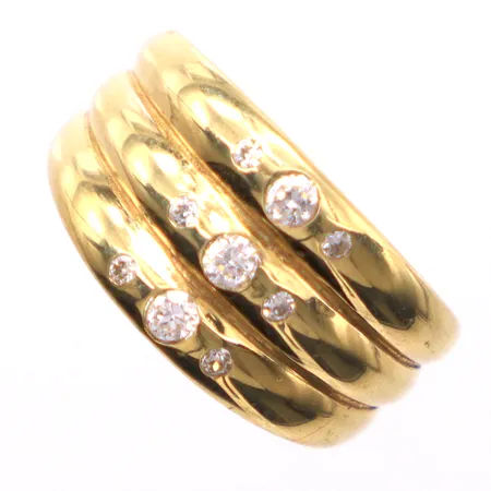 Ring, Ø17½, små vita stenar, 8K Vikt: 7,6 g