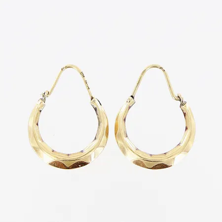 Ett par örhängen, 22mm, 14K Vikt: 1,7 g