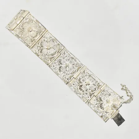 Armband blommor i filigran, längd 19 cm, bredd 11 mm, säkerhetskedja, 830/1000 silver Vikt: 18,4 g