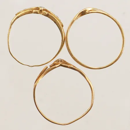 Tre ringar, stenar, skadat, defekt, 18K  Vikt: 4,6 g