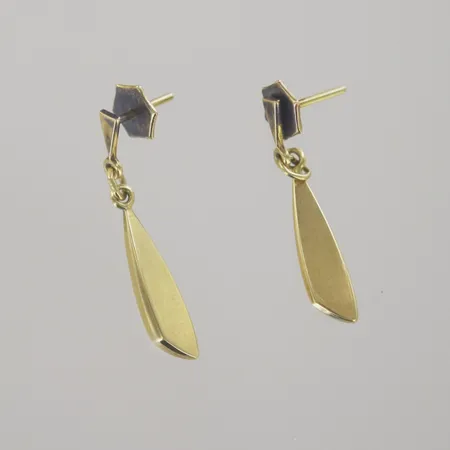 Ett par örhängen, längd 3 cm, 18k Vikt: 1,9 g