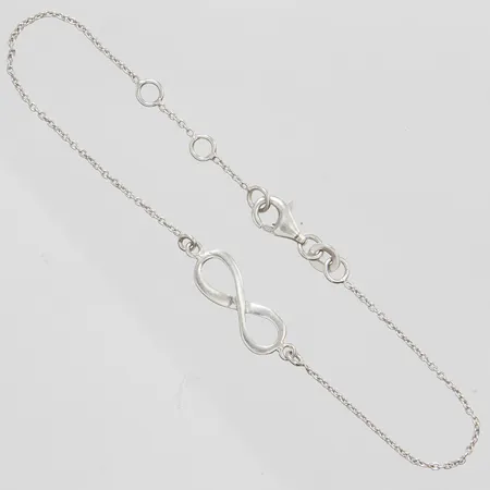 Armband, infinity, längd ca 16,5-18,8mm, bredd 1-6mm, 925/1000 silver  Vikt: 1,5 g
