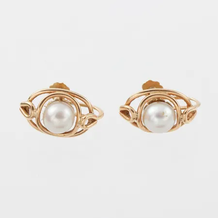 Örhängen paret med pärlor, skruv,höjd ca 17.4 mm, 18k. Vikt: 5 g