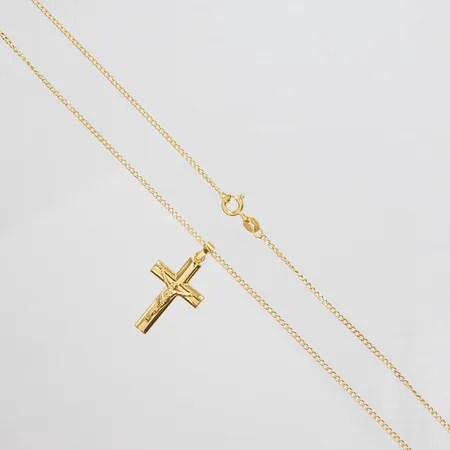 Kedja Pansar, längd ca 49,8cm, bredd 1,4mm, hänge krucifix, längd ca 31mm, bredd 16mm, 9K Vikt: 2,3 g