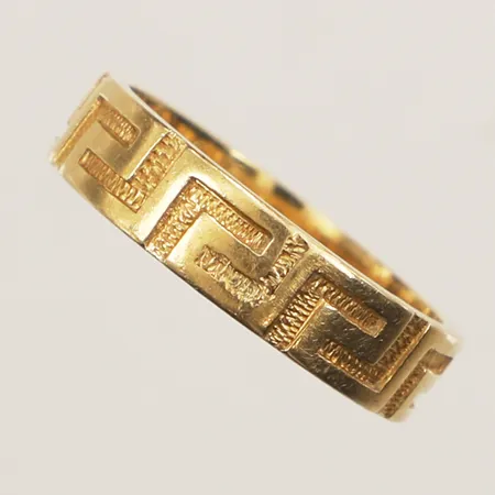 Ring, meanderdekor, stl 16½, bredd 4,6mm, 18K   Vikt: 4,6 g