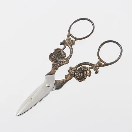 Druvsax, "Rosen",silver och stål. längd ca 12 cm. Vikt: 0 g