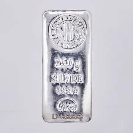 Tacka Nadir Metal Rafineri, serienr: D48683, längd: ca 8,9cm, bredd: ca 40mm, 999/1000 silver Vikt: 250 g