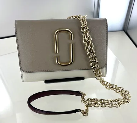 Axelväska S SE 0128 Made In Vietnam, inga tillbehör 18 x 12 cm Vikt: 0 g