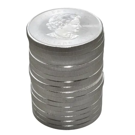 Silvermynt, 17 stycken, Canada Maple Leaf, Elizabeth II 2015,1 troy uns silver/st, 999/1000, vikt 31,4g/st, mint skick,