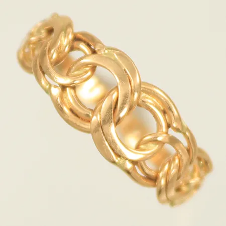 Ring bismarck, stl 16¼, bredd 2-6,5mm, GHA, 18K Vikt: 1,7 g