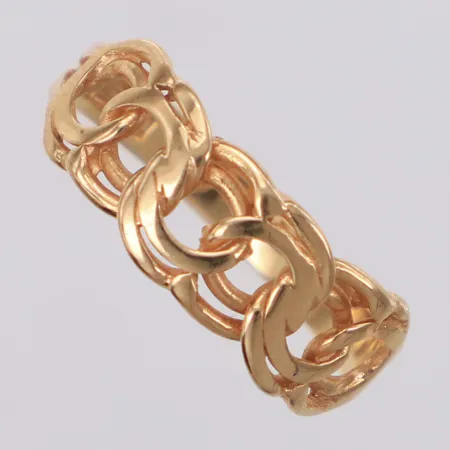 Ring Bismarck, stl 16¾, bredd 2,7-6,2mm, 18K Vikt: 2,2 g